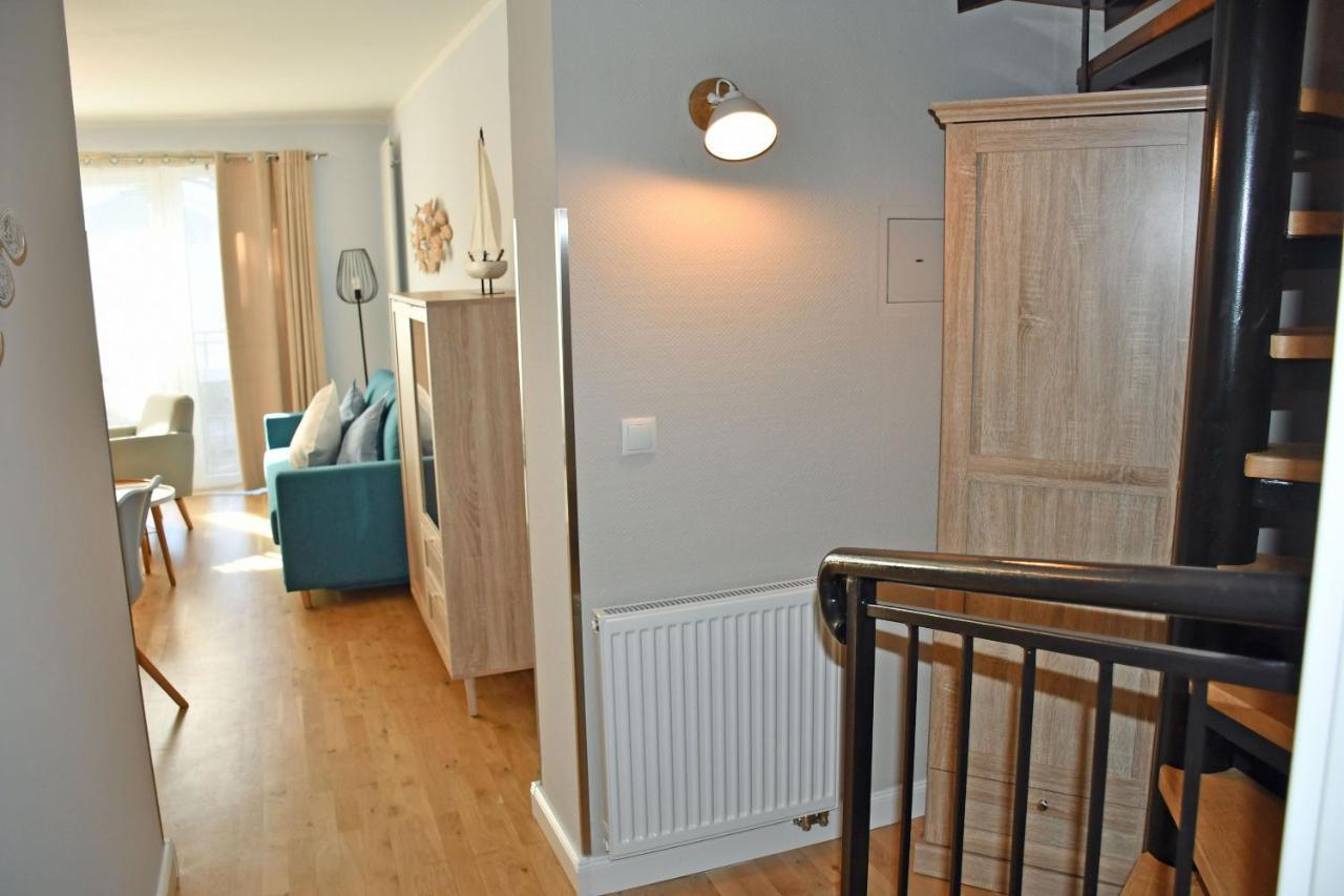 Schoene Ferienwohnungen Mit Kamin Im Ostseebad Sellin Exterior photo